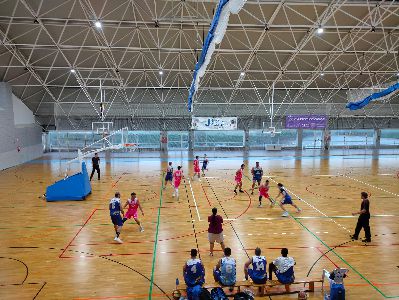 Gran tarde de baloncesto femenino y masculino en el  II Memorial Juan Antonio Lorente en el C.D. Felipe VI