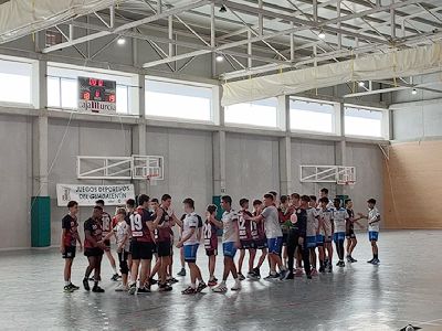 Mare Nostrum de Torrevieja, campen del cuadrangular cadete masculino de balonmano celebrado en San Jos