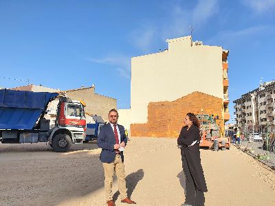 El Ayuntamiento de Lorca inicia el acondicionamiento del aparcamiento en la Avenida Santa Clara