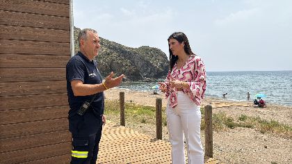 Las playas de Calnegre de Lorca comienzan a ponerse a punto para recibir a miles de ba�istas durante la temporada estival 