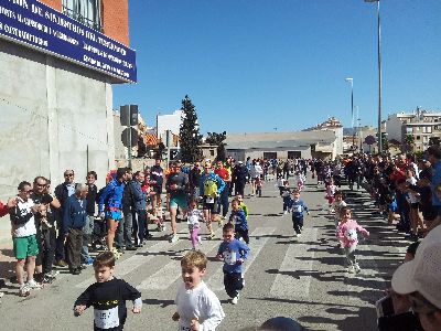 El atleta lorquino Juan Francisco Carrillo se alza con la victoria en la carrera popular del barrio de San Jos