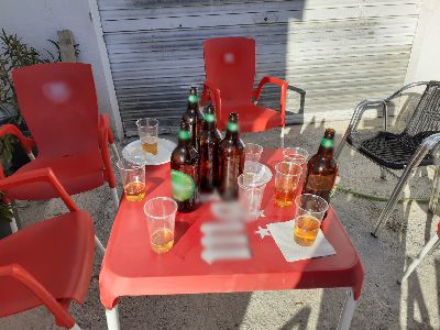 La Polica Local sanciona a siete personas por consumir alcohol en un local que lo haba servido de manera ilegal