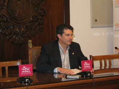 El Ayuntamiento de Lorca homenajear a la bandera espaola el da de la Hispanidad en la Plaza Coln