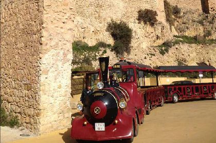 Lorca suma un nuevo tren tur�stico el�ctrico que permitir� mejorar la experiencia del visitante