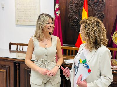 Lorca acoge la representaci�n teatral ''Porque somos y estamos'' protagonizada por personas con discapacidad visual de la ONCE