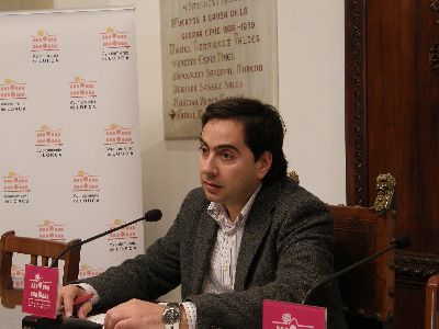 Concesin de la Licencia de Obras para la Construccin de centro comercial de parque de medianas en el Plan Parcial de Campillo.