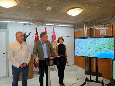 El Ayuntamiento considera surrealista que el Ministerio de Transici�n Ecol�gica se niegue a limpiar una rambla situada a 12 kil�metros del centro al clasificarla como urbana