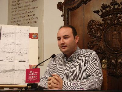 Ruiz Montalvn mantiene una reunin con el Director General de Fomento, donde obtiene resultados muy beneficiosos para Lorca
