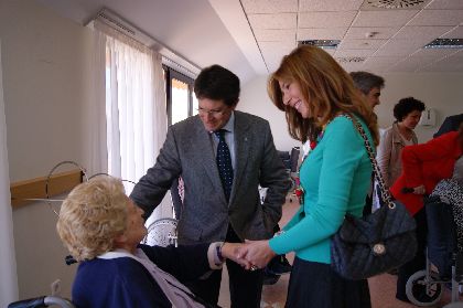 La ONU pone como ejemplo la respuesta para atender a las personas mayores tras los terremotos de Lorca y distingue al municipio con el premio internacional ''Damir Cemerin''