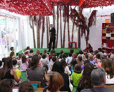El escritor Pablo Albo contar sus mejores cuentos en ocho bibliotecas de barrios y pedanas de la Red Municipal