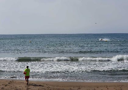 El Plan de Vigilancia y Rescate en las playas de Lorca cierra el mes de julio con medio centenar de intervenciones 