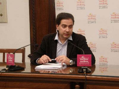 El concejal de Urbanismo anuncia la puesta en marcha de 5 nuevas plantas de energa solar con capacidad para dar electricidad hasta un total de 2.500 viviendas