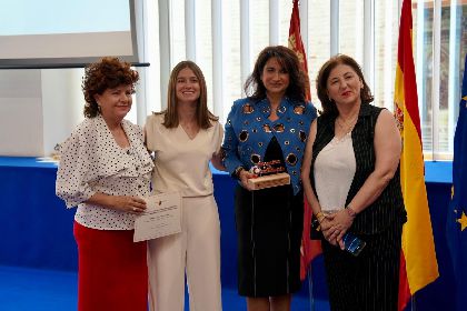 La concejal�a del Mayor de Lorca recibe el tercer premio regional de Buen Gobierno por el proyecto ''Tecno-Mayores''