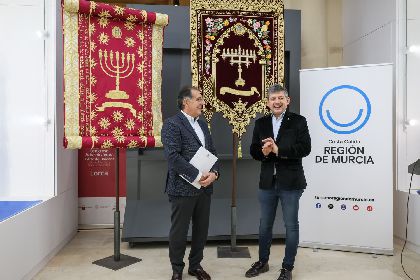 Las fiestas patronales culminan con la d�cimo quinta edici�n del encendido p�blico de Hanunkah, en la sede la Federaci�n San Clemente 