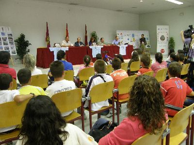 La Biblioteca Infantil y Juvenil del Centro Cultural contar hasta el prximo viernes con la presencia de la escritora M Carmen de la Bandera