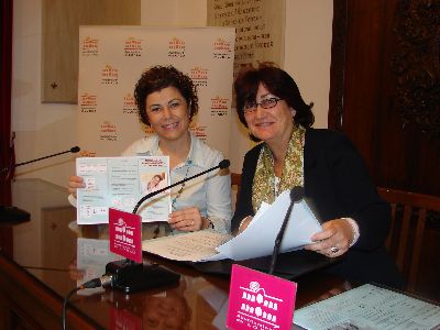 La Concejala de la Mujer colabora en una jornada para 115 profesionales sobre la menopausia