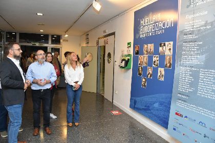 El Centro Cultural acoger, hasta el 26 de octubre, la exposicin ''Huellas de la Europeizacin en la Regin de Murcia''