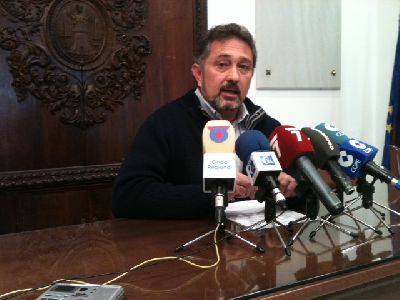 El Ayuntamiento de Lorca inicia las obras de pavimentacin del Camino de Josefina Olmos de Marchena con la inversin de 79.850 ?