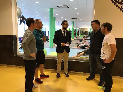 El Complejo Deportivo Felipe VI pone en marcha un nuevo servicio de entrenamiento personal que pretende dar respuesta de manera individualizada a los lorquinos