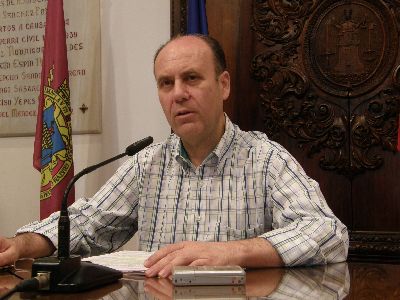 33 nuevos establecimientos han abierto sus puertas en Lorca en 2 meses gracias a la Licencia Exprs creada por el R.D. de Medidas Urgentes de Liberalizacin del Comercio