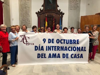 La Asociacin de Amas de Casa, Consumidores y Usuarios conmemora el Da de este colectivo con una eucarista en el santuario patronal y una comida de convivencia 