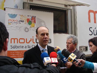 Un laboratorio cientfico mvil se instala en Lorca hasta el prximo sbado