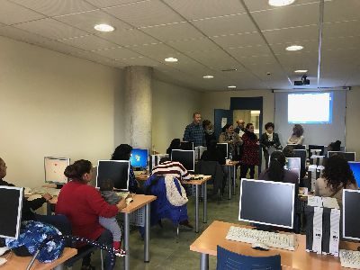 Ms de 100 jvenes y adultos se benefician del Plan de Desarrollo Gitano puesto en marcha por la Concejala de Servicios Sociales en colaboracin con la CARM