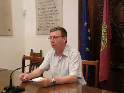 La Biblioteca Pblica Pilar Barns celebrar maana su reapertura con una fiesta en la Plaza Real desde las 20.30 horas