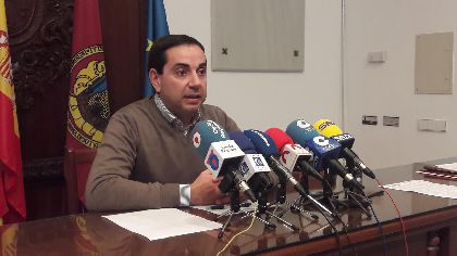 El Ayuntamiento apuesta por los incentivos fiscales para la reconstruccin, rehabilitacin y reforma de viviendas y locales, as como para la obtencin de licencia de actividad, dentro de las acciones para la recuperacin del casco histrico