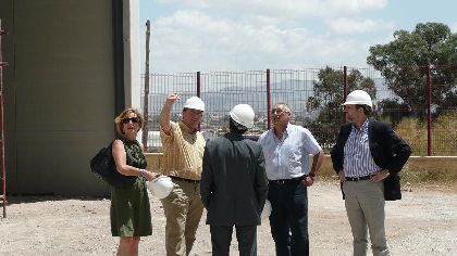 Un emprendedor abrir un taller de chapa y pintura en el Vivero Municipal de Empresas de La Torrecilla