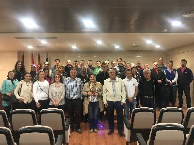 La Concejala de Desarrollo Local pone en marcha un nuevo proyecto de formacin que beneficia a 32 desempleados que mejorarn zonas verdes y parques del municipio