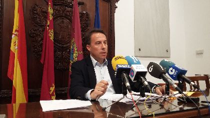 El Ayuntamiento bonifica el 50% del IAE a autnomos y PYMES, el 75% del ICIO en el casco histrico y elimina el remanente negativo de tesorera