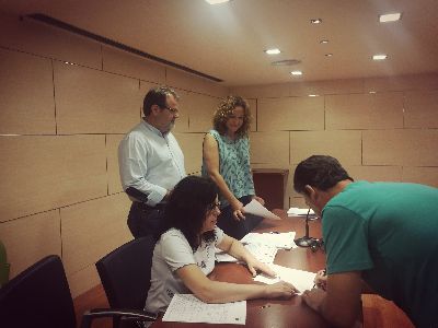 90 desempleados lorquinos participan en el Programa de Fomento de Empleo Agrario puesto en marcha por la Concejala de Desarrollo Local