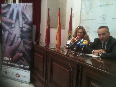 El Centro Cultural de Lorca acoge desde hoy y hasta el 6 de marzo la muestra del vidrio reutilizado y ecolgico