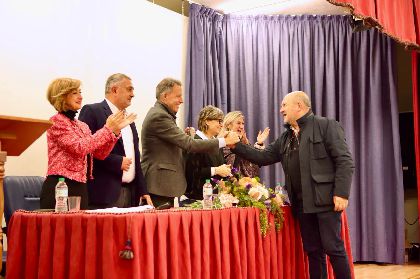 Fulgencio Gil reconoce la extraordinaria labor de alumnos y profesores de los ciclos de hosteler�a de Lorca ''que son parte fundamental de Sepor''