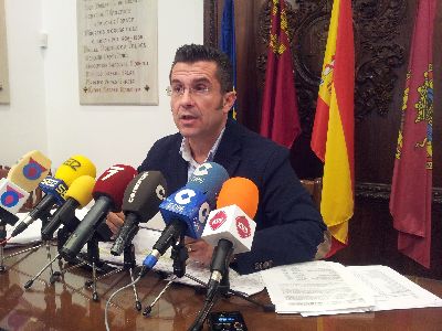 El presupuesto municipal para 2015 sube un 3,57% y prioriza la atencin a las familias ms afectadas por la crisis y la ejecucin de nuevas inversiones