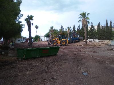 El Ayuntamiento de Lorca inicia el acondicionamiento del solar anexo al Hospital Rafael Mndez para incrementar el nmero de plazas de aparcamiento