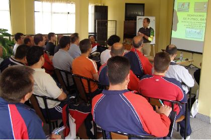 La Concejala de Deportes celebra maana un curso de rbitro de natacin sincronizada