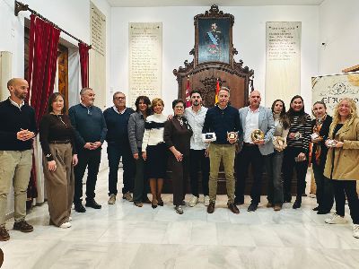 Fulgencio Gil felicita a las queseras ''El Roano'' y ''La Zarcillera'' tras sus xitos en los World Cheese Awards de Suiza