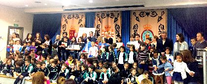La Concejala de Educacin destaca la gran aportacin de los concursos de relatos para fomentar el hbito lector y la creatividad entre los ms jvenes