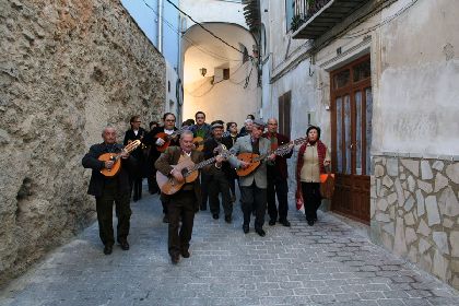 Cultura presenta un recopilatorio de las principales cuadrillas de Lorca en sus 30 aos de vida