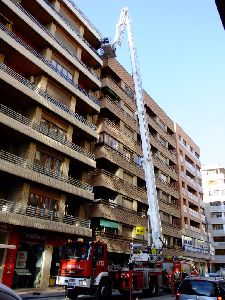 El Ayuntamiento contina con la serie de revisiones y actuaciones en fachadas de edificios, que estos das se van a centrar especialmente en la zona centro del casco urbano