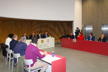 Lorca reitera su apoyo a la recuperaci�n de la l�nea ferroviaria Guadix-Baza-Lorca tras el informe que avala su viabilidad