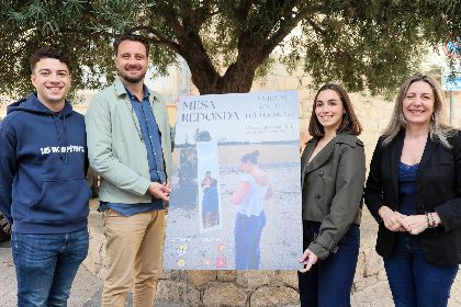 La Secci�n Juvenil de Coros y Danzas Virgen de las Huertas pone el foco en el futuro del folklore con la mesa redonda ''La mirada joven del folklore''