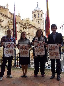 El fuego del ''Hannukiyos'' volver a lucir en el castillo de Lorca tras 520 aos con motivo de los actos festivos programados para la festividad del patrn San Clemente