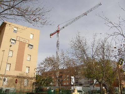 Una nueva gra muestra el avance de la reconstruccin de las 40 viviendas demolidas por los sesmos en dos edificios de la Plaza Escultor Rodrguez Larrosa