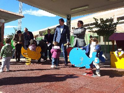 El Alcalde inaugura la primera Escuela Infantil Municipal, que cuenta con capacidad para prestar servicio a 106 nios