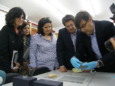 El Ayuntamiento de Lorca presta una hucha romana y 31 monedas del Museo Arqueolgico para una exposicin temporal en el Museo Arqueolgico de los Baos de Alhama
