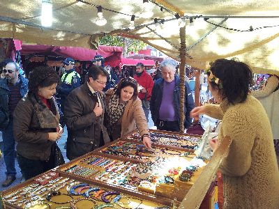 El Mercado Medieval de las fiestas de San Clemente rene a 120 establecimientos en las plazas de Caldern, Coln y el Negrito, y se ampla a la calle Alporchones
