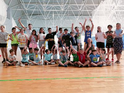 Arranca la EVAFO con un centenar de nios y nias disfrutando de multitud de actividades fsicas y de ocio